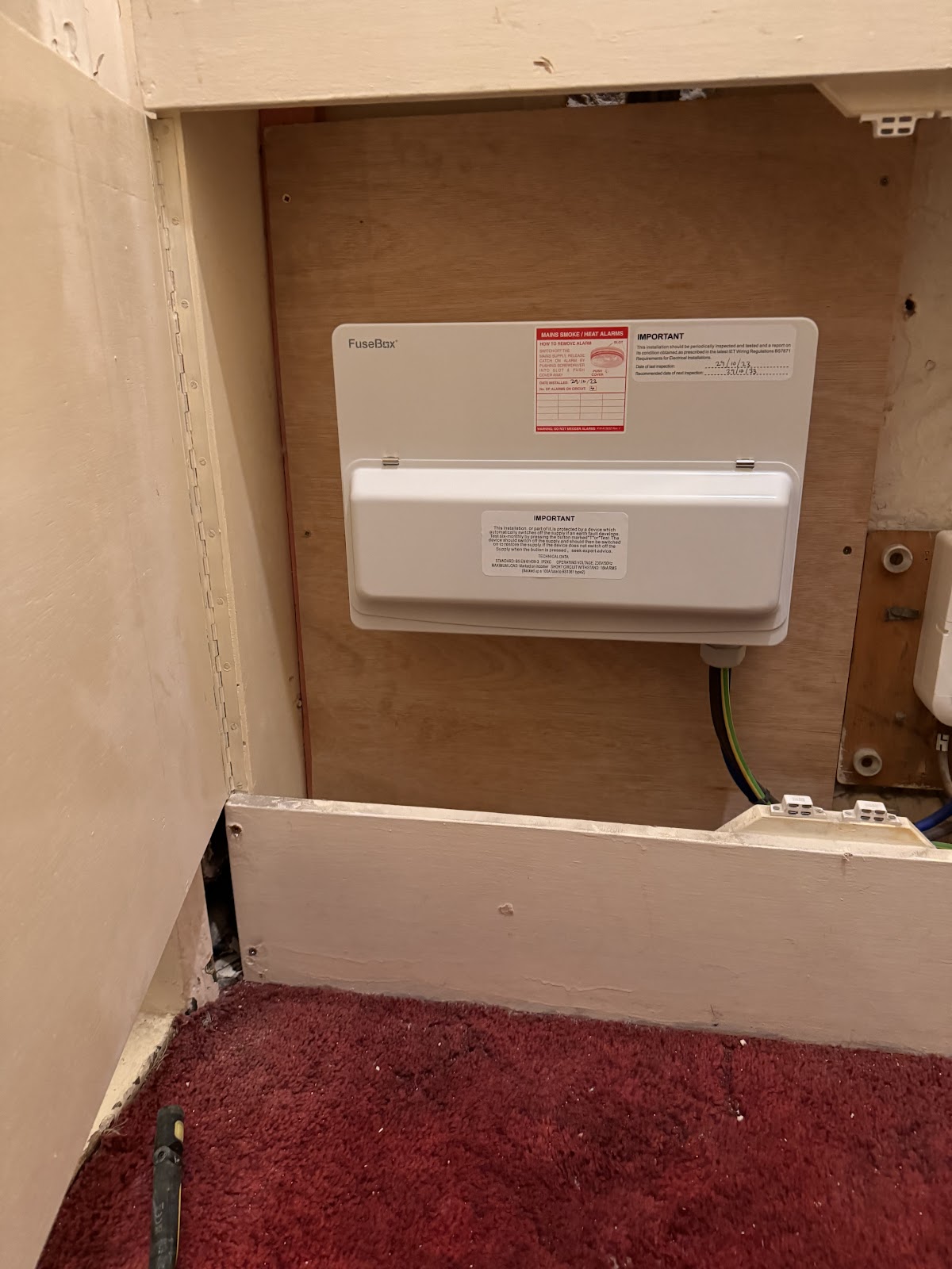New consumer unit with smoke and heat alarm labelling